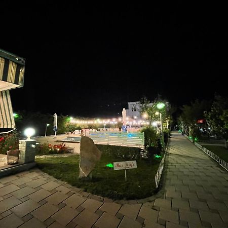 Kompleksi Kenaqesia Rubjeke Exterior foto