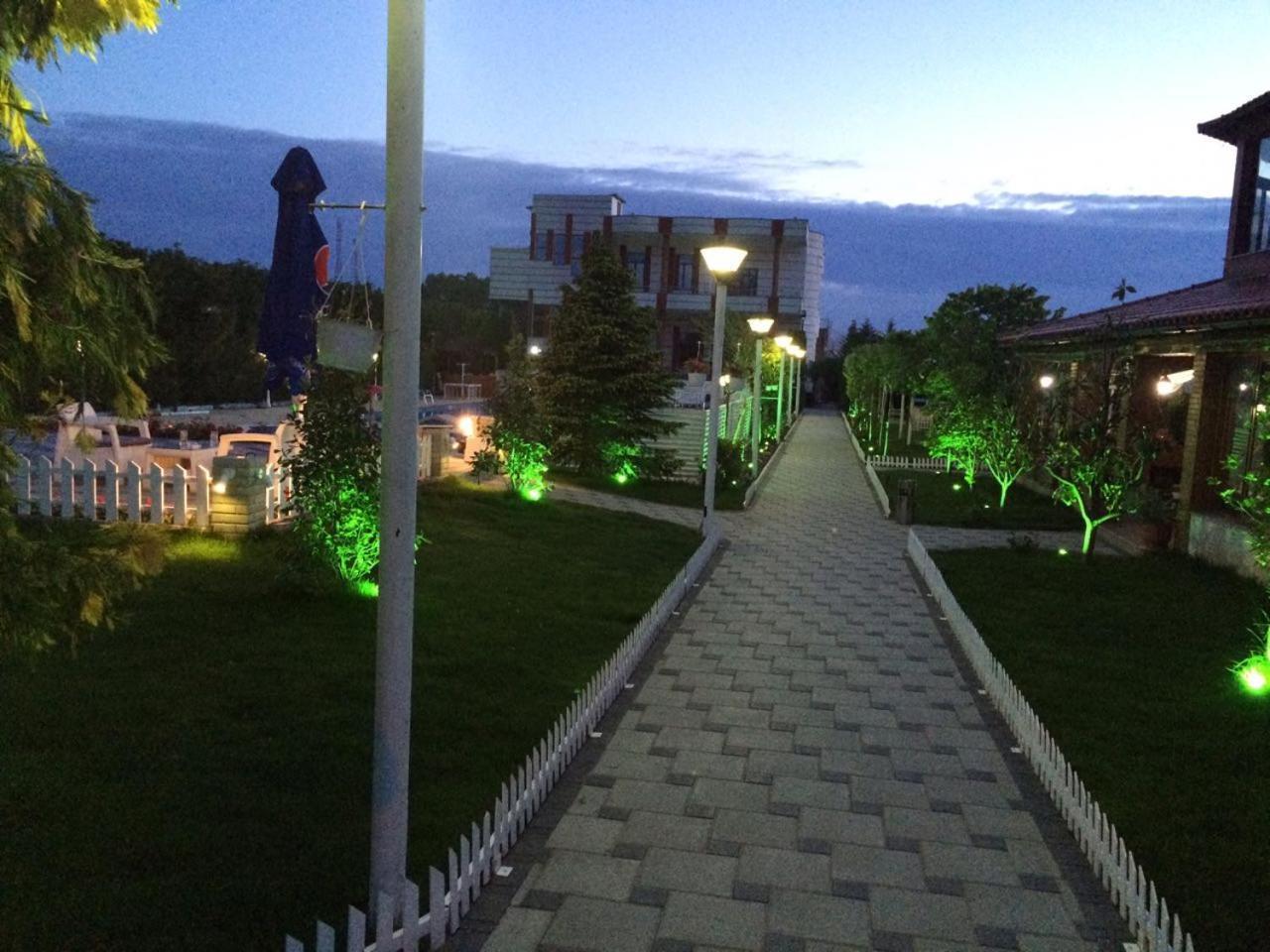 Kompleksi Kenaqesia Rubjeke Exterior foto
